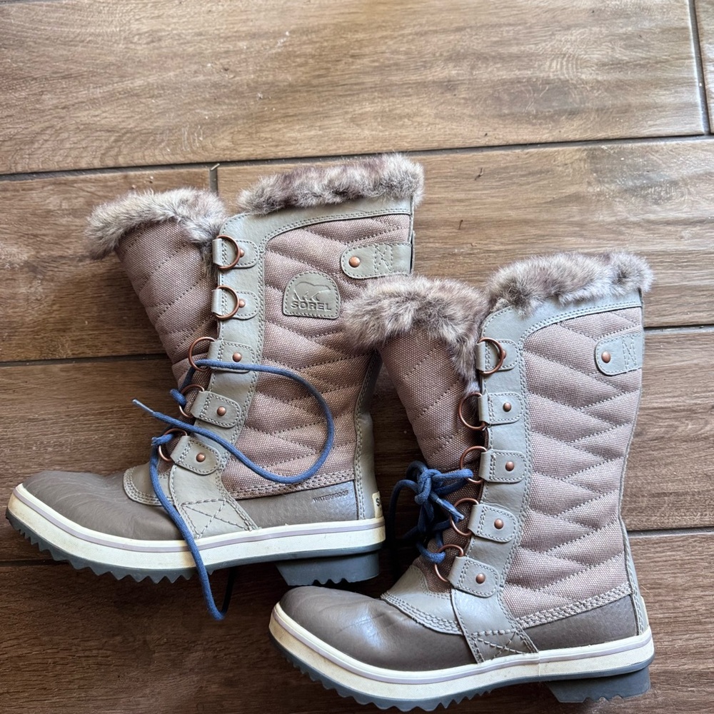 Sorel Cozy Fur-Lined Snow Boots